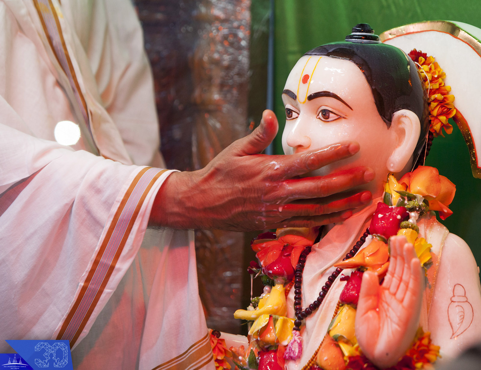 19 copy - ©1987-2017 SKS Swaminarayan Temple East London